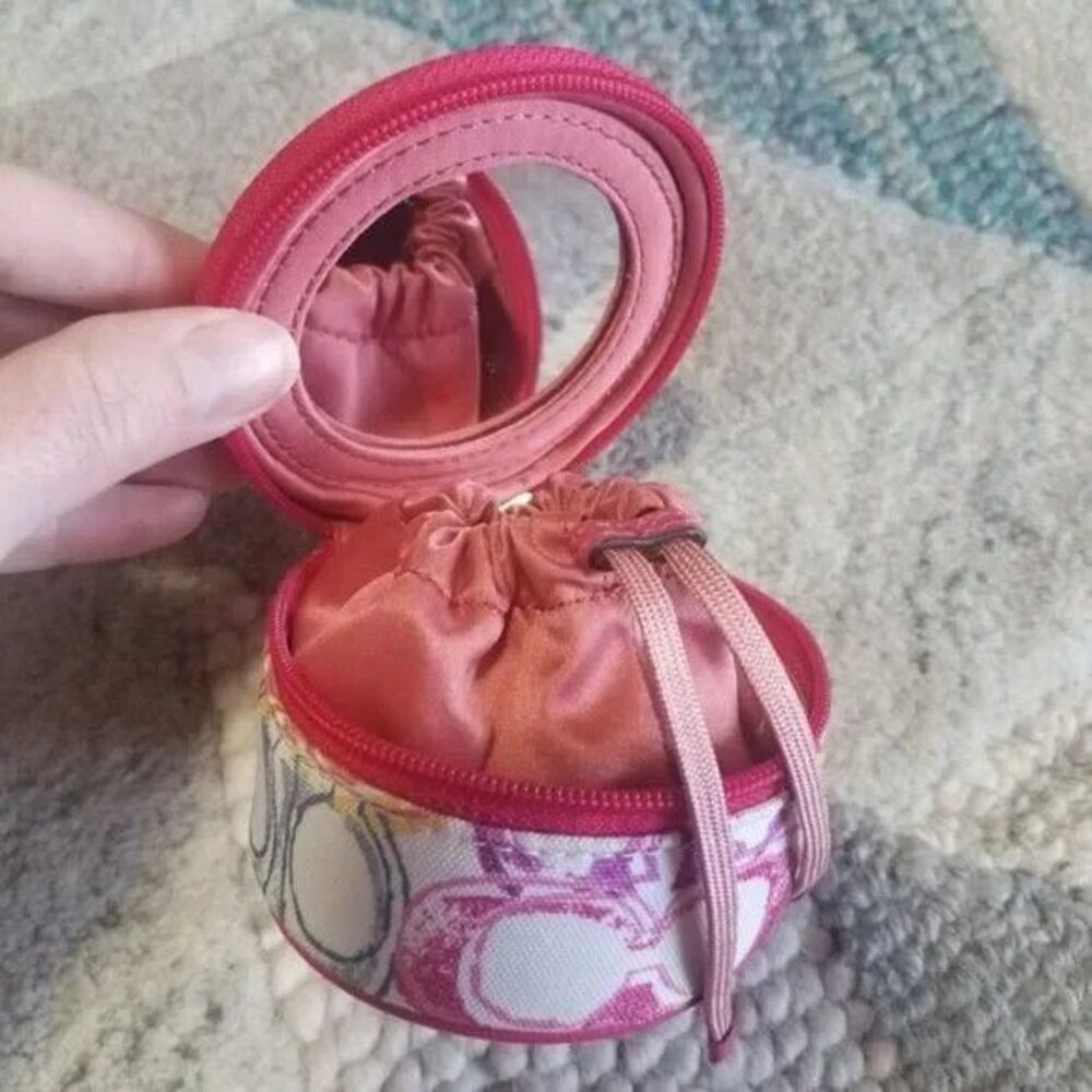 Coach Scribble Signature Round Travel Jewelry Case